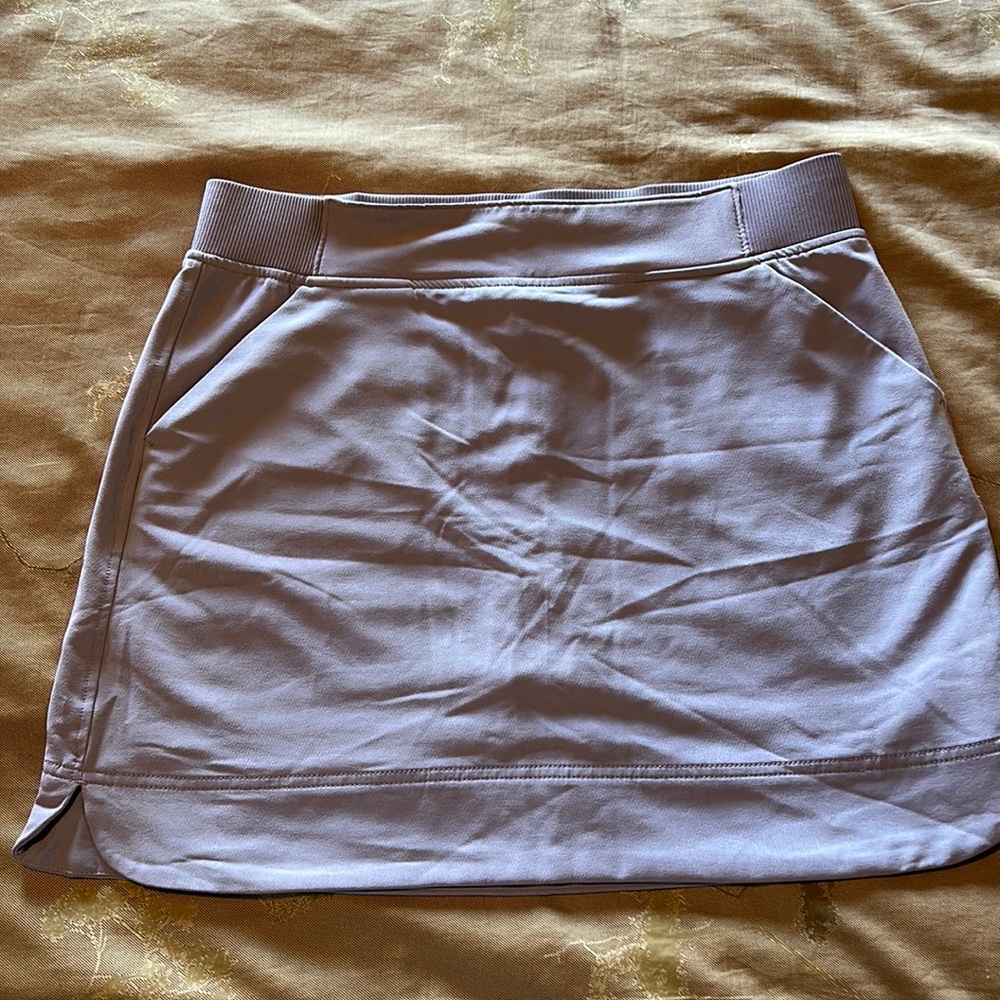 Women’s skirt / skort size Medium